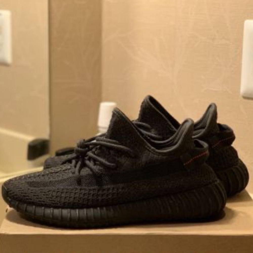 Yeezy Boost 350 V2 Static Black